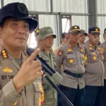 Kaops Madago Raya, Kombes Pol Boy Fredrik Salmon Samola pada apel gabungan Operasi Madago Raya di Poskotis Tokorondo, Poso Pesisir, Poso, Rabu (21/5/2025). (Foto: Humas Ops Madago Raya)